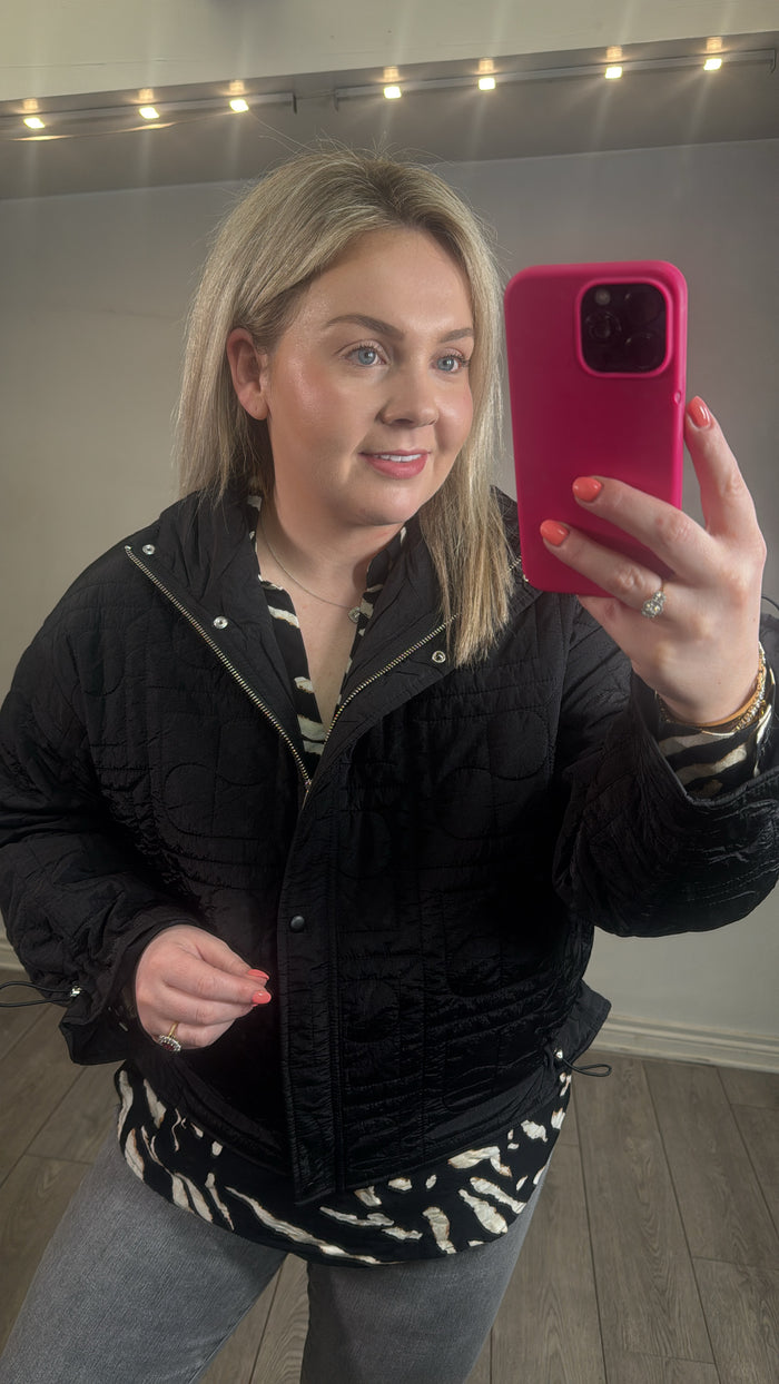 Soaked in Luxury SLJackline Black Ultimate Quilted Oversized Short Jacket