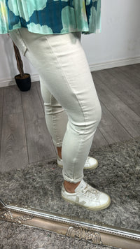 Toxik Highwaisted Boyfriend Stone Beige Cropped Jeans