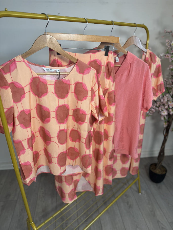 B.Young Hanva Pink Tie Mix Printed Blouse
