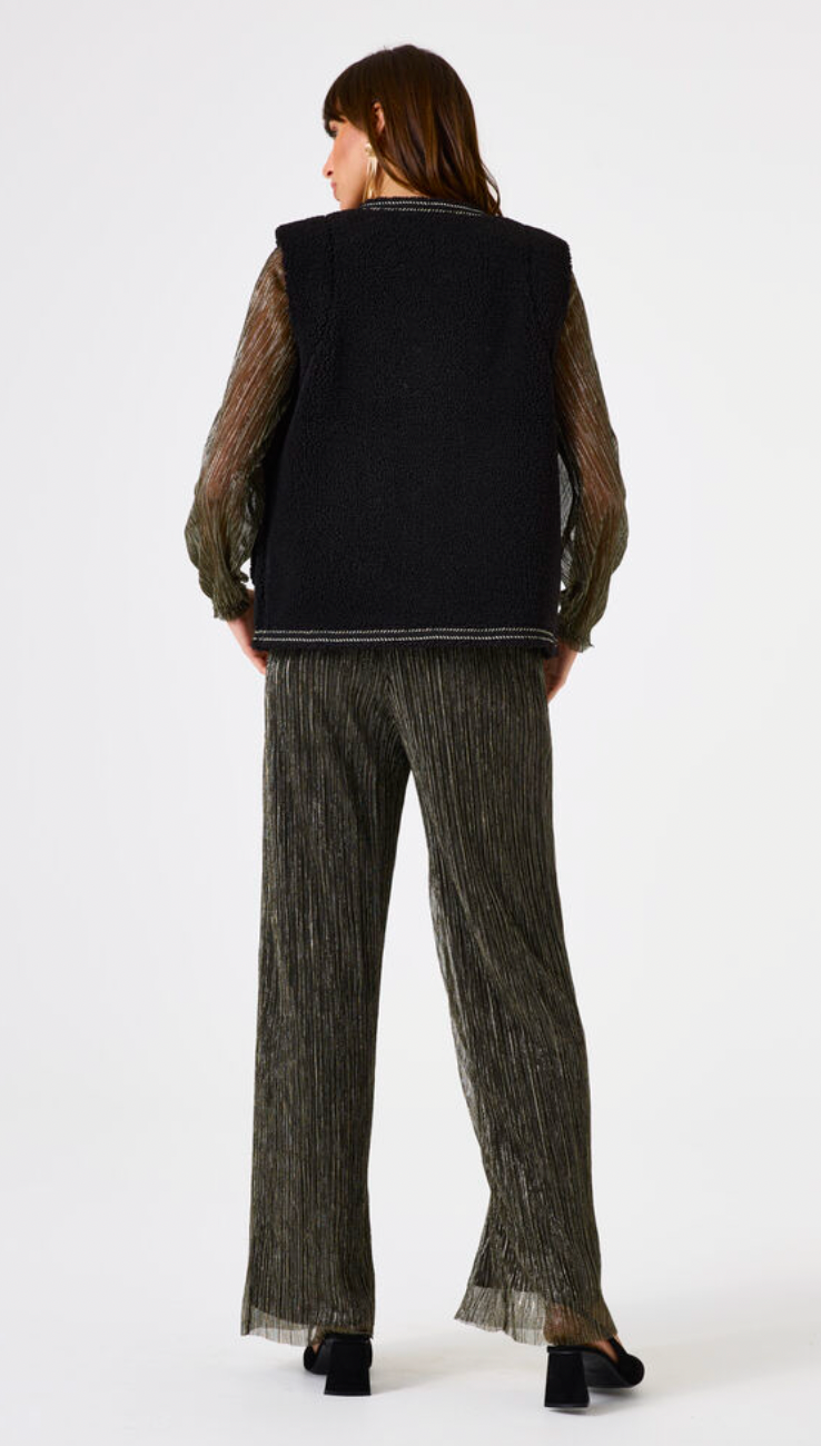 Garcia Black Teddy Gilet with Embroidery Detailing