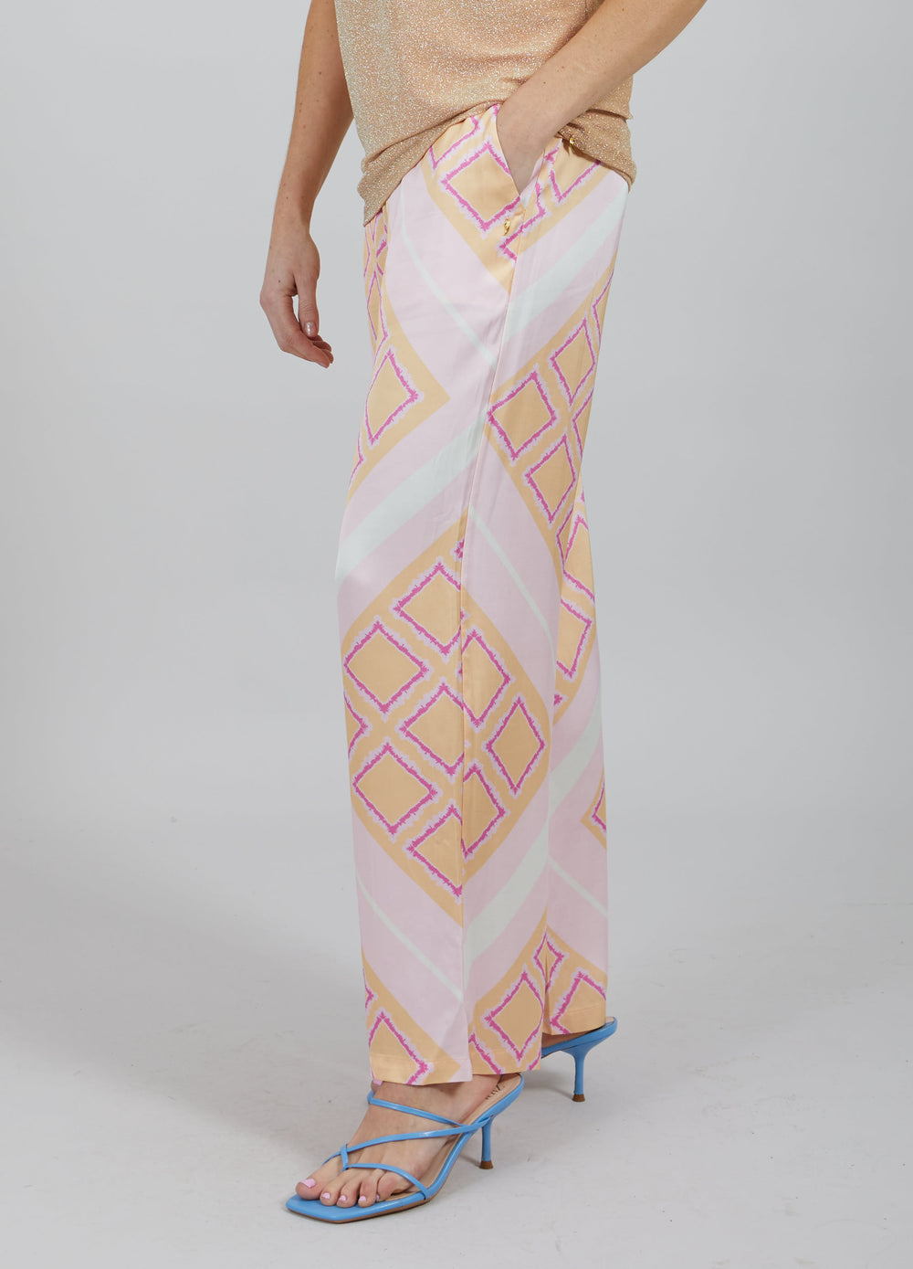 Square store print pants