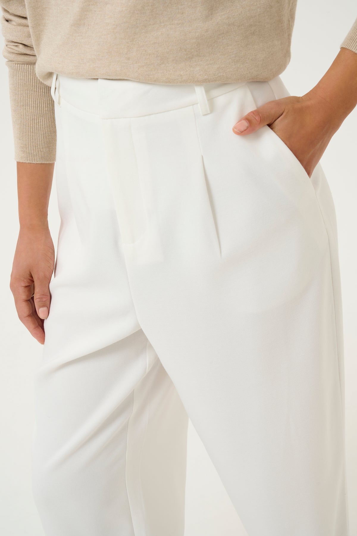 Kaffe Kamerle Chalk Highwaisted Ankle Length Barrel Leg Trousers, 10504769
