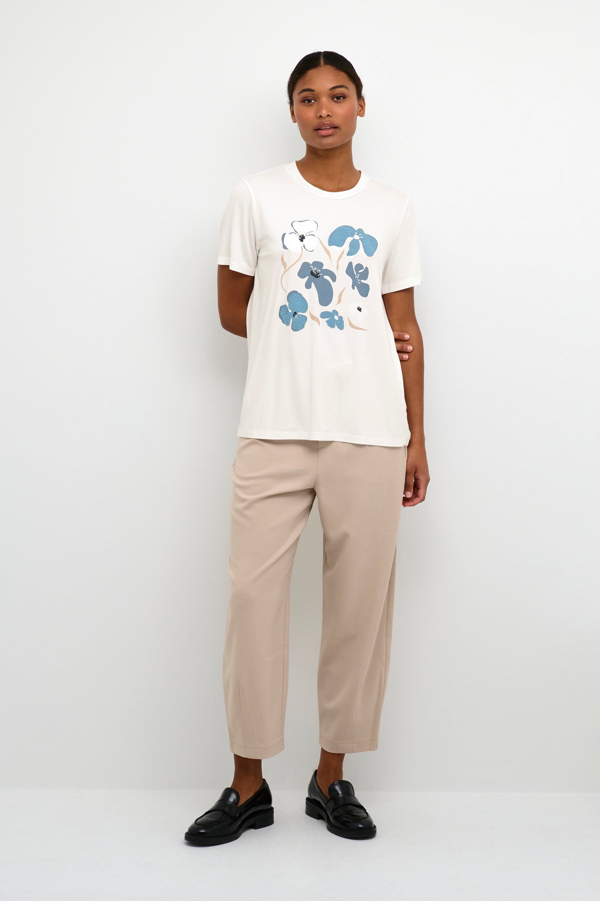Kaffe Kavalentina White T-Shirt with Blue Flower Print, 10508244