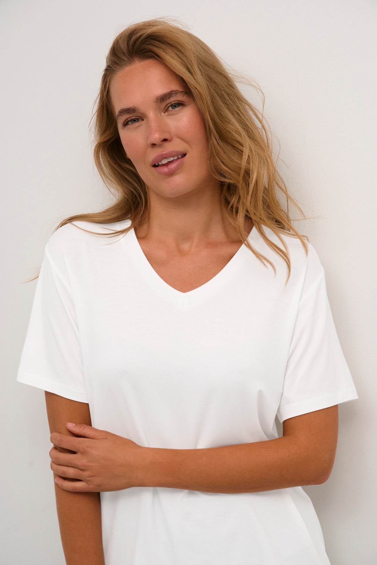 Kaffe Kafrida Ultimate V-Neck Chalk T-Shirt