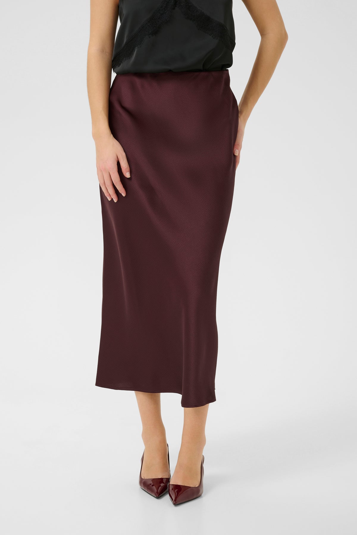 Kaffe Kalotte Fudge Burgundy Satin Slip Skirt