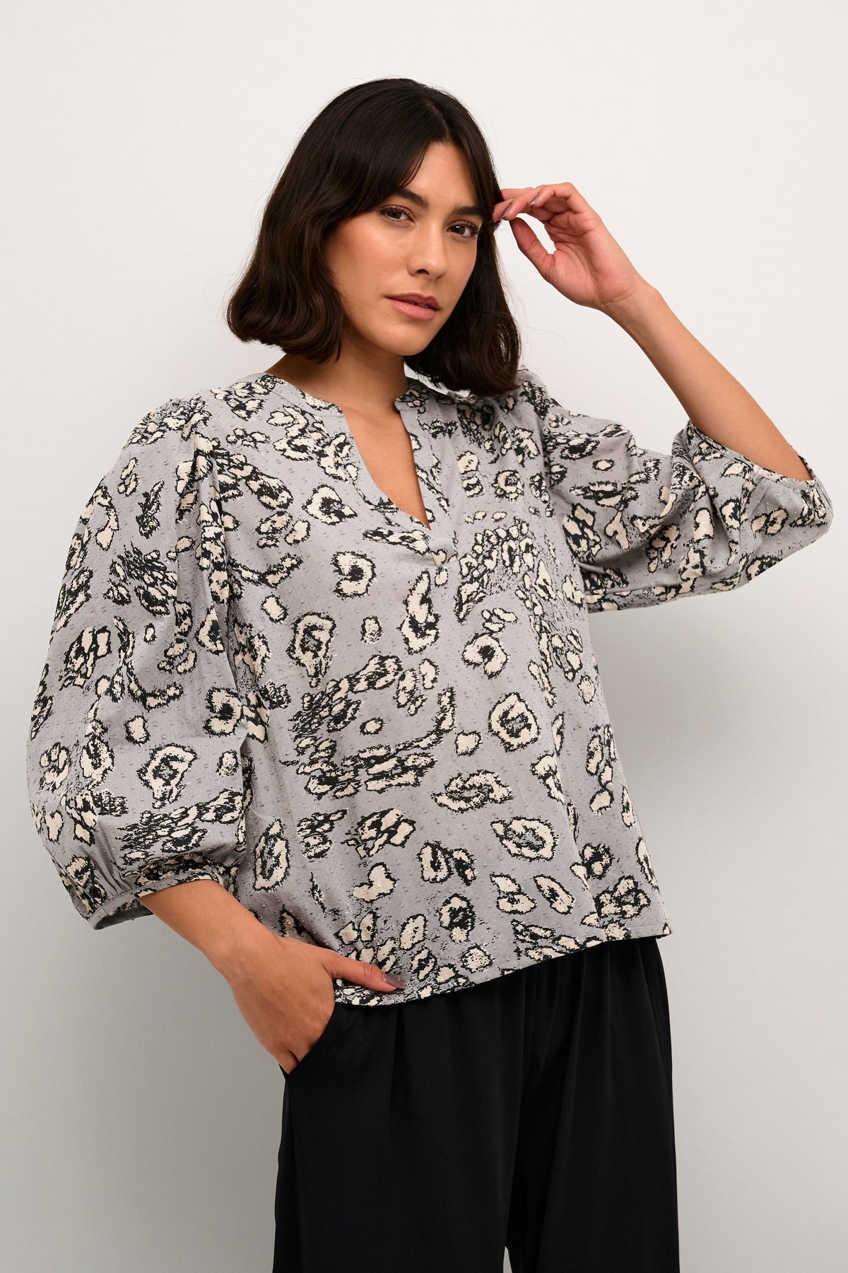 Kaffe Kaliga Grey/Black Leopard V-Neck Blouse