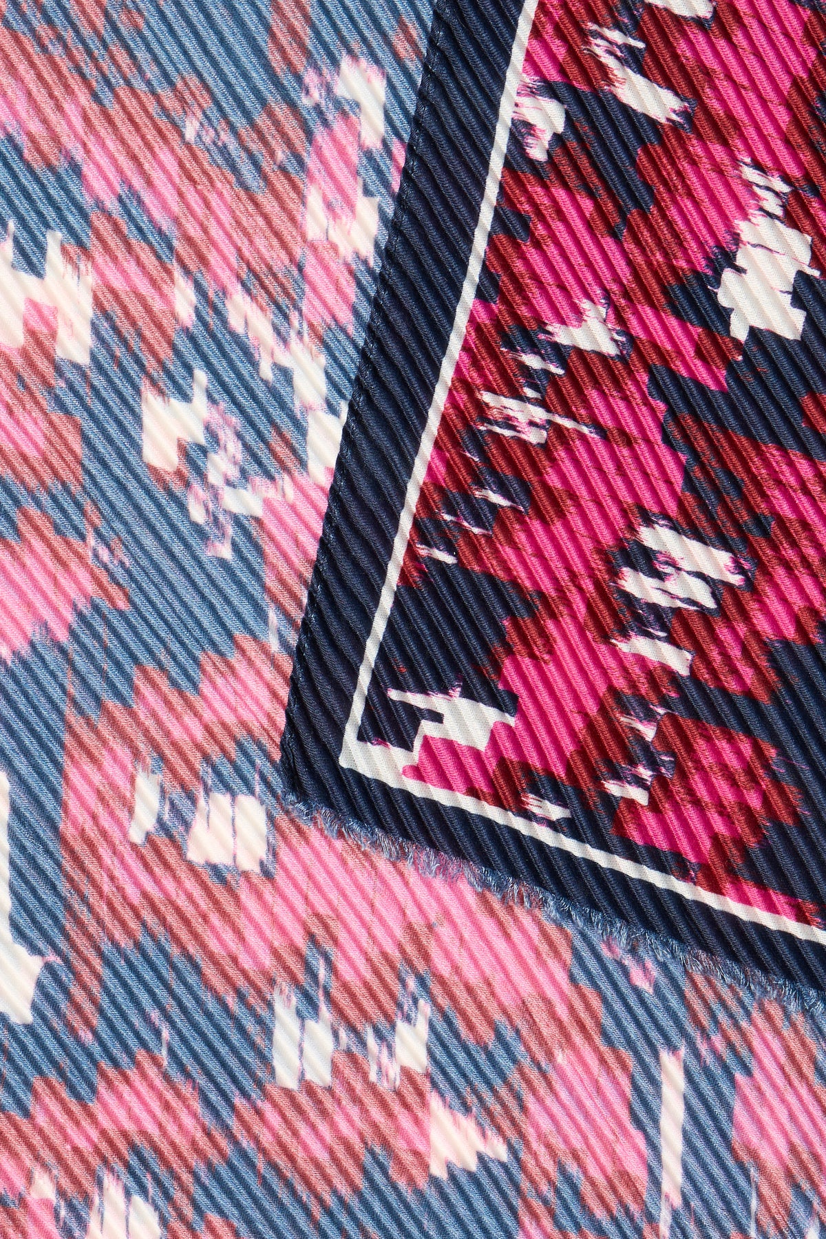 Fransa FrPlisea Very Berry Printed Plisse Scarf, 20617648