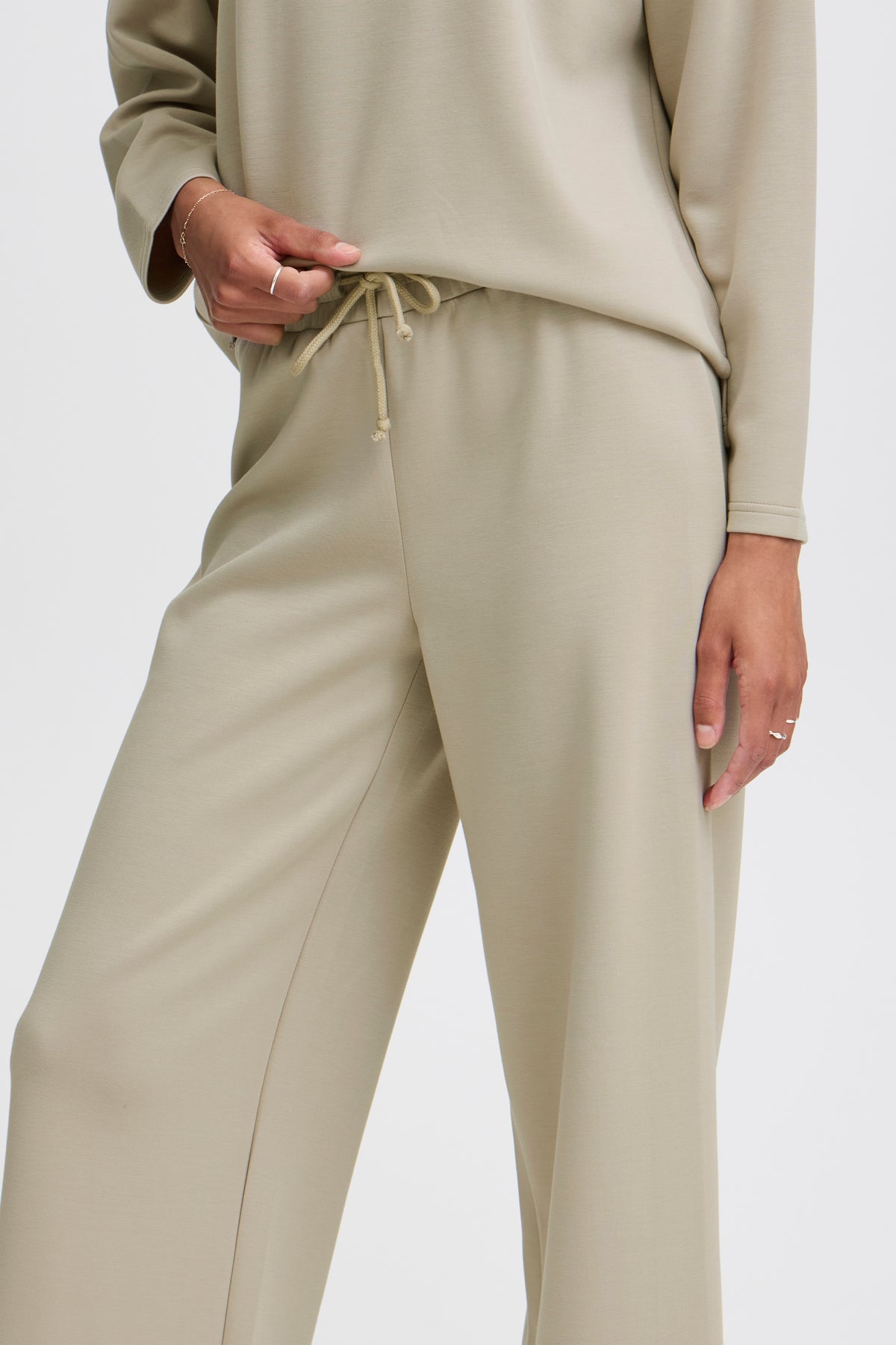 B.Young ByPusti String Beige Modal Highwaisted Wide Leg Joggers, 20815708