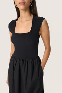Soaked in Luxury SLSimone Phoebe Black Dress with Square Neckline, 30407490