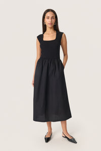 Soaked in Luxury SLSimone Phoebe Black Dress with Square Neckline, 30407490