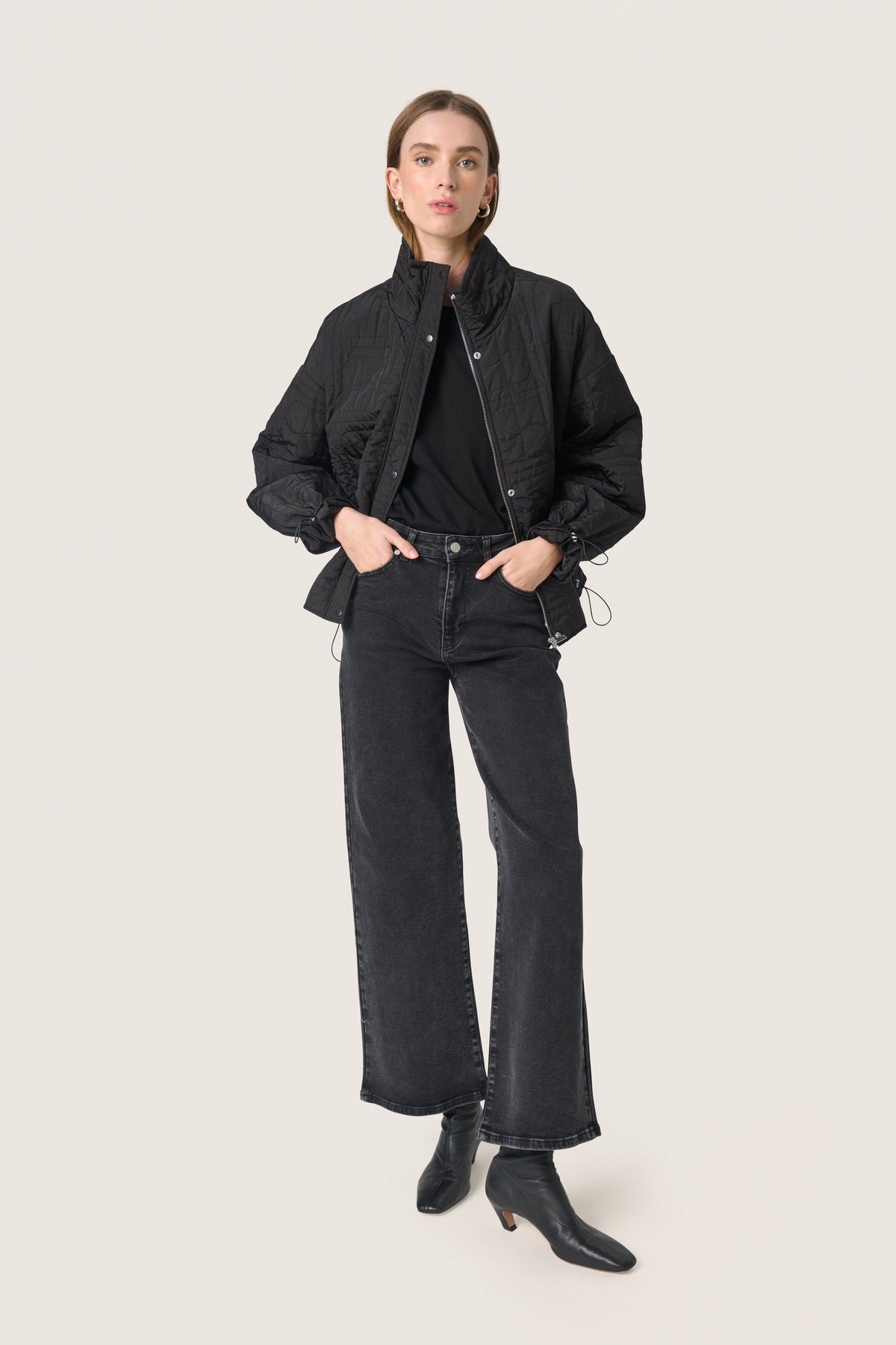 Soaked in Luxury SLJackline Black Ultimate Quilted Oversized Short Jacket