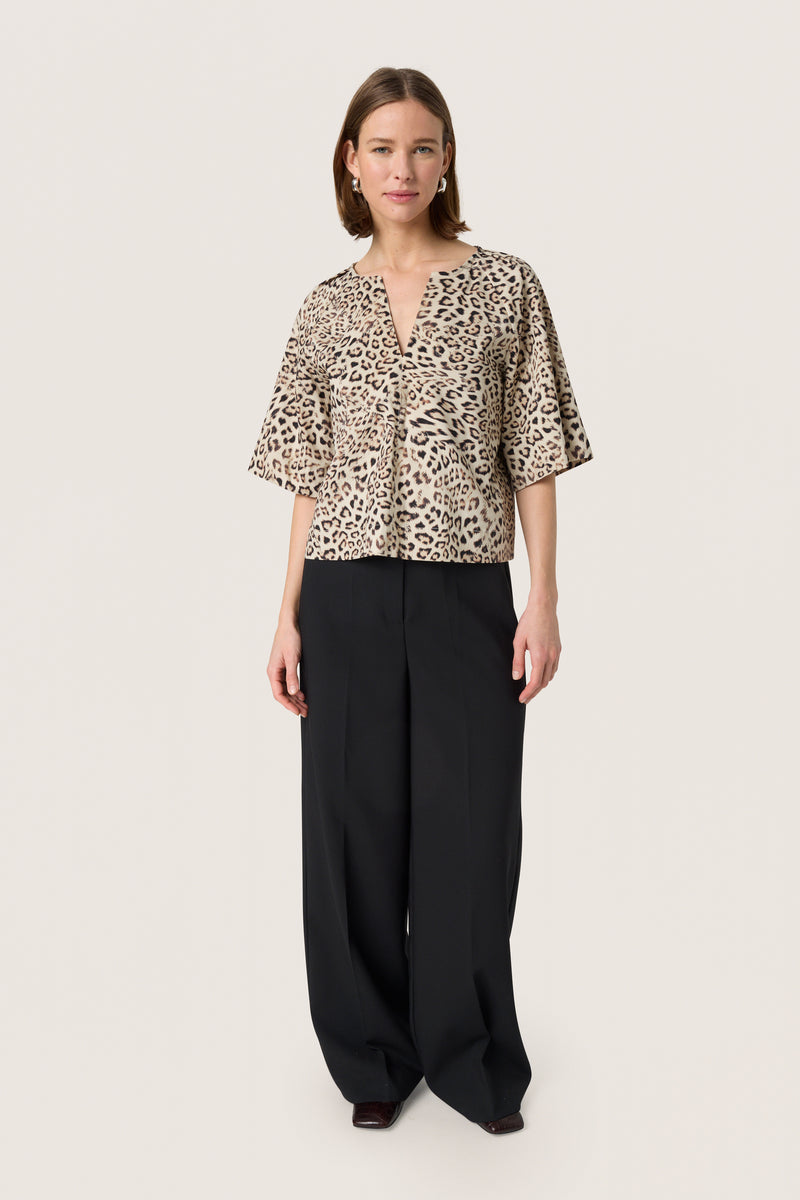 Soaked in Luxury Jalina Leopard Print V-Neck Cropped Blouse, 30408438