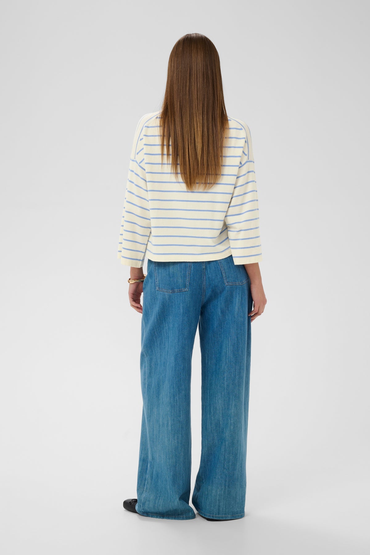 Soaked SlSpina Cream/Hydrangea Blue Striped Cropped Knit