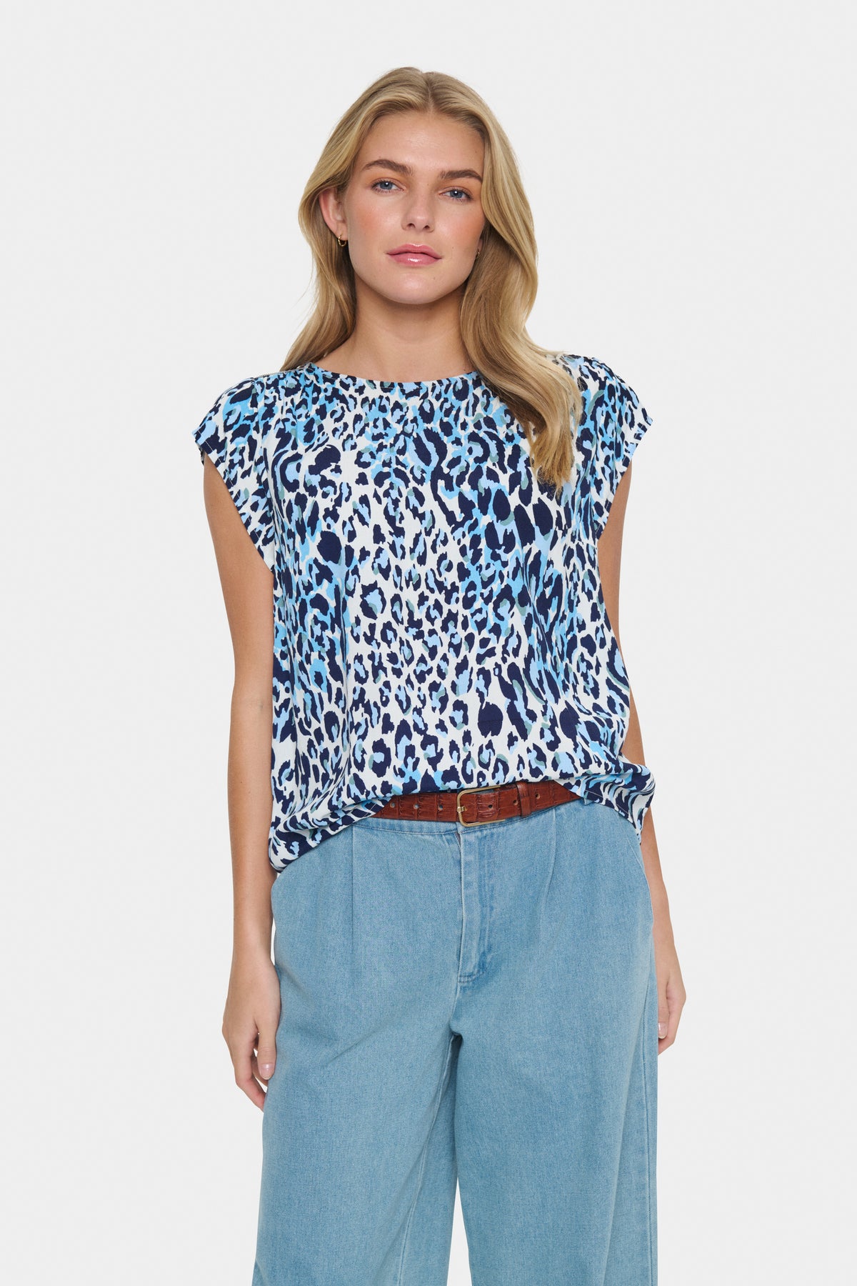 Saint Tropez Blanca Adele Baby's Breath Blue Leopard Print Blouse, 30510403