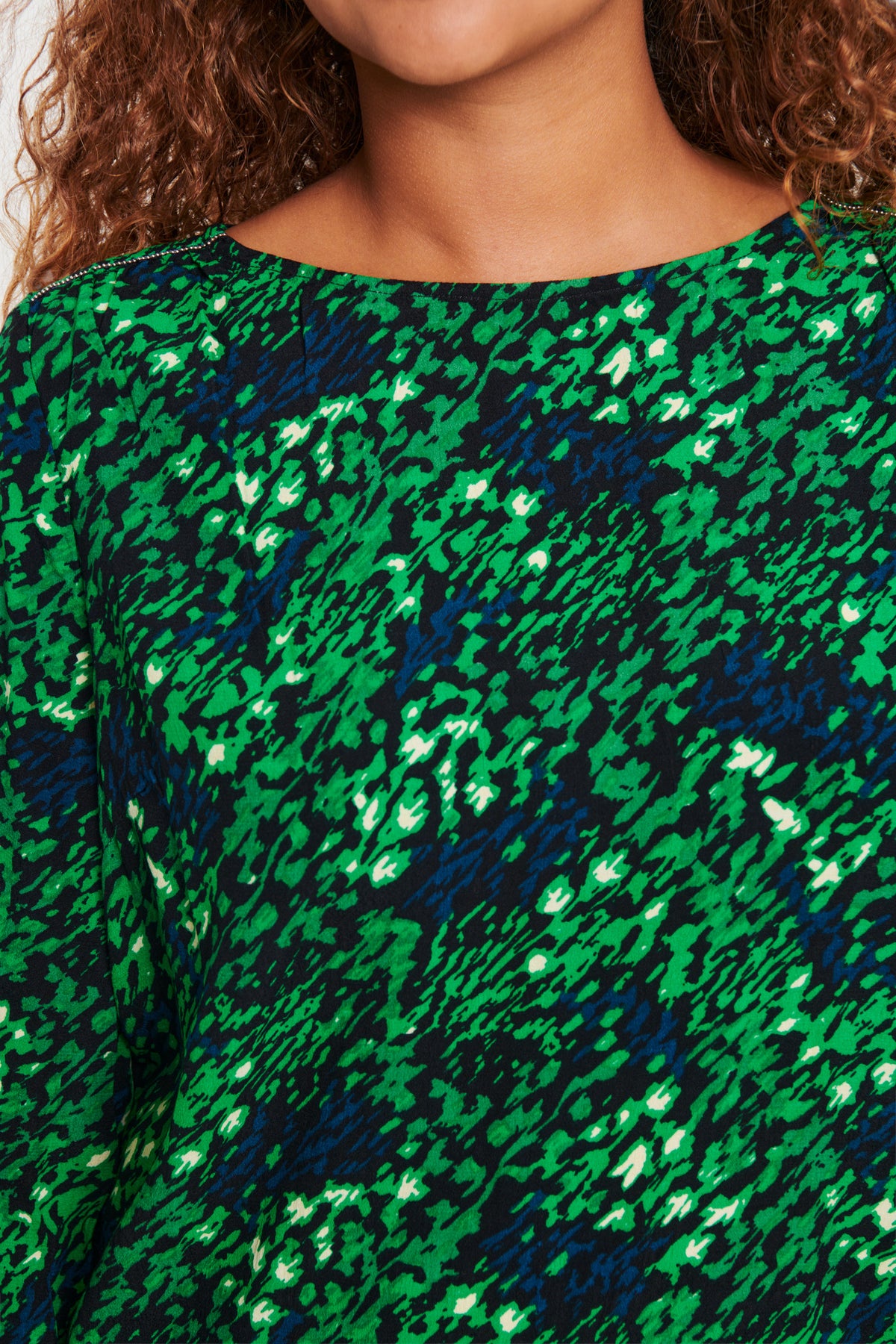 Saint Tropez Blanca Adele Verdant Green Abstract Printed Blouse, 30512963