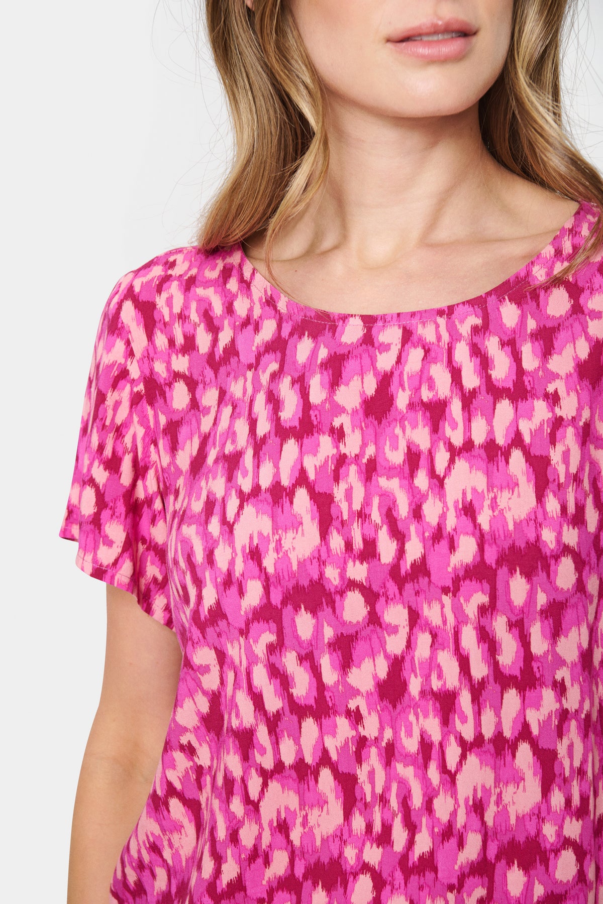 Saint Tropez Fatilde Fuchsia Leopard Print Boxy Fit Top