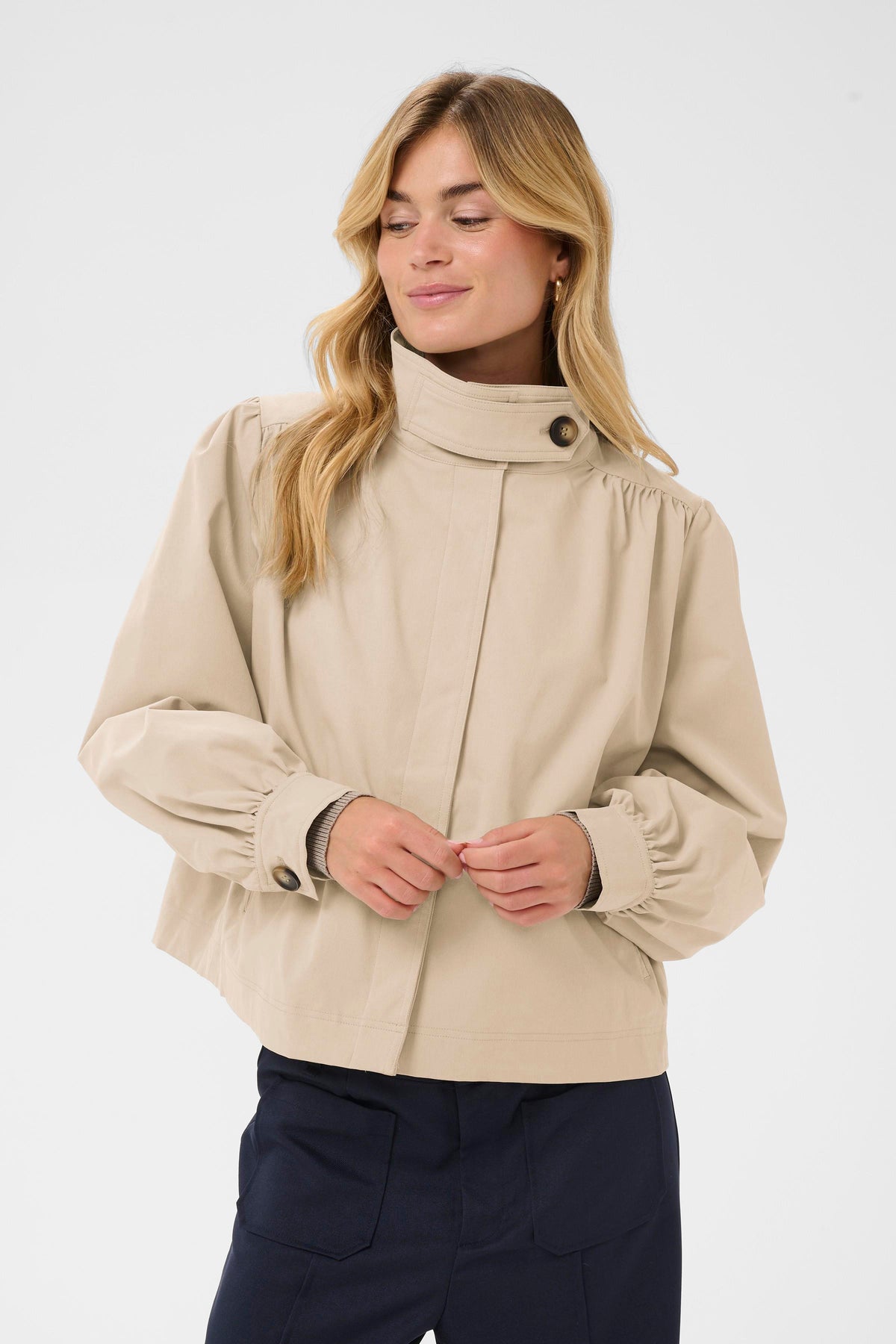 Saint Tropez Olina Oxford Tan Cropped Trench Jacket, 30514744