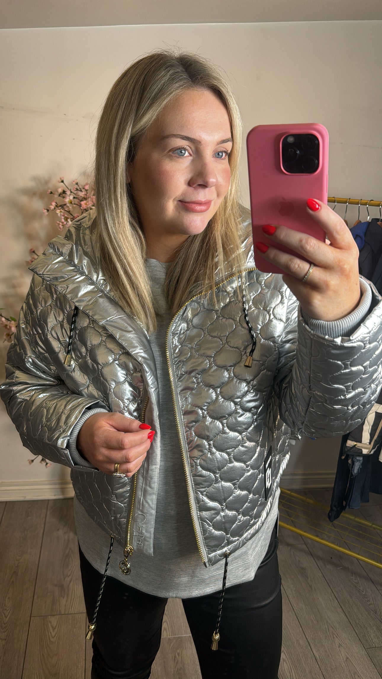 Silver cropped puffer jacket online