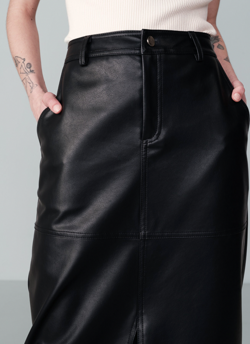 Black leather midi skirt with pockets hot sale