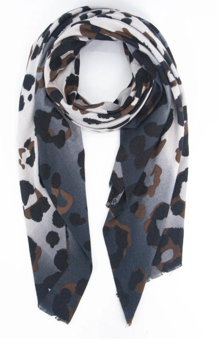 Ruby 67 Felicity Grey Leopard Scarf