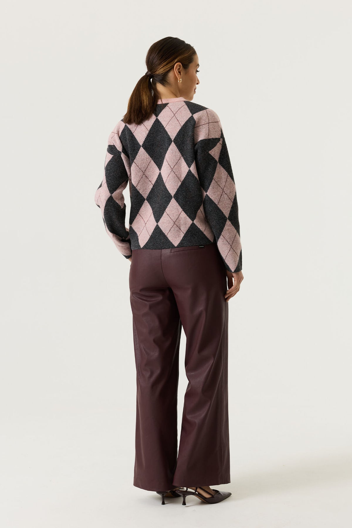 Garcia Baby Pink/Burgundy Argyle Relaxed Fit Knit, V260241