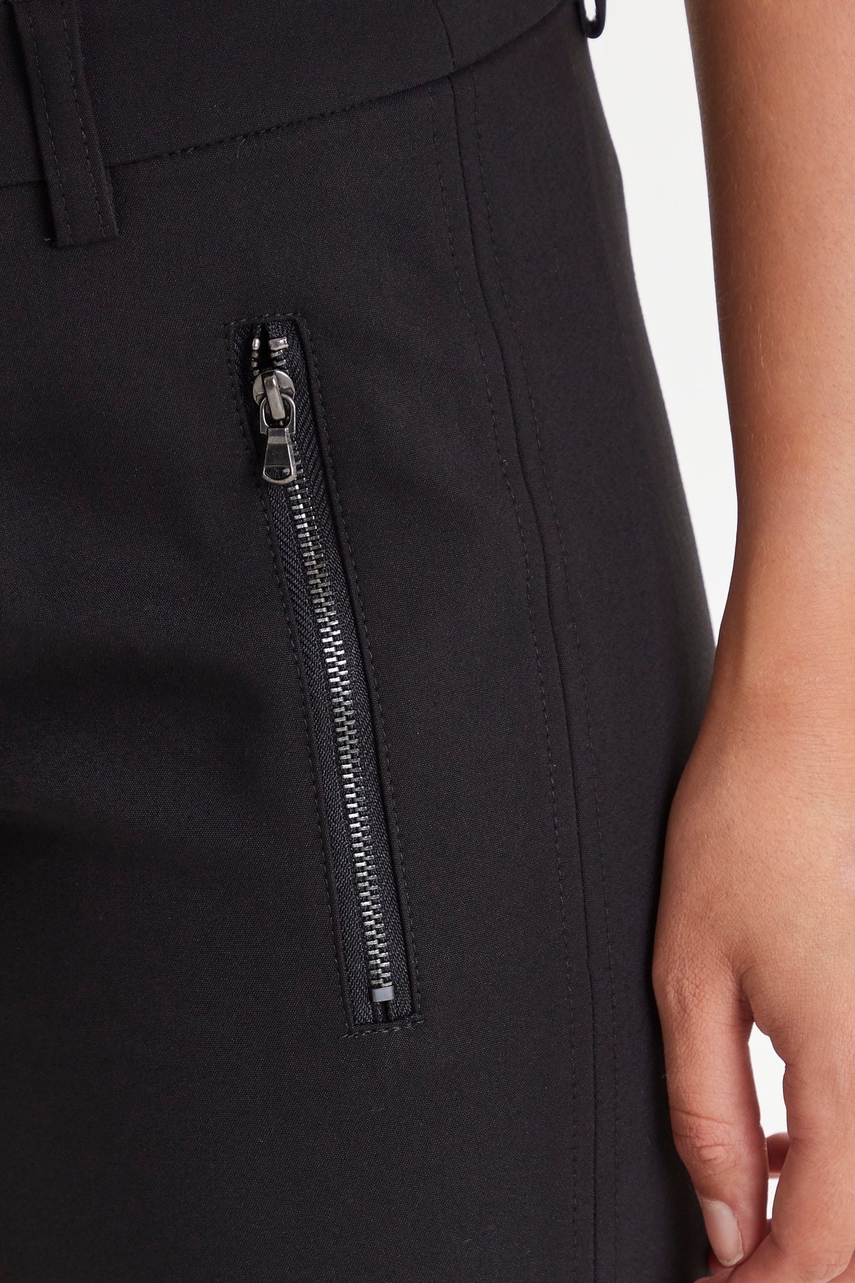 Fransa Zapant Black Trousers, Style Cigarette Ruby – 20603400 Boutique 67